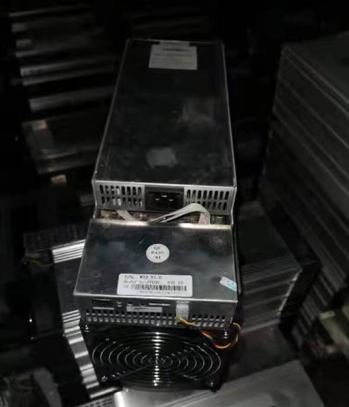 52 J/MH Asic Whatsminer M32 66T 3312W 390mm*155mm*240mm कम बिजली की खपत